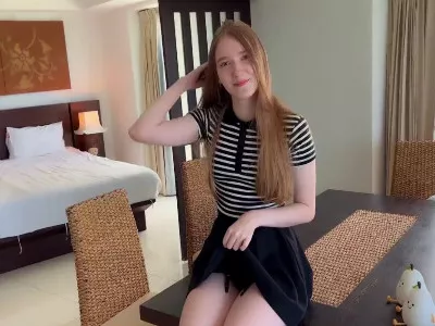 Anh trai đi du lịch gạ địt em lên tân
